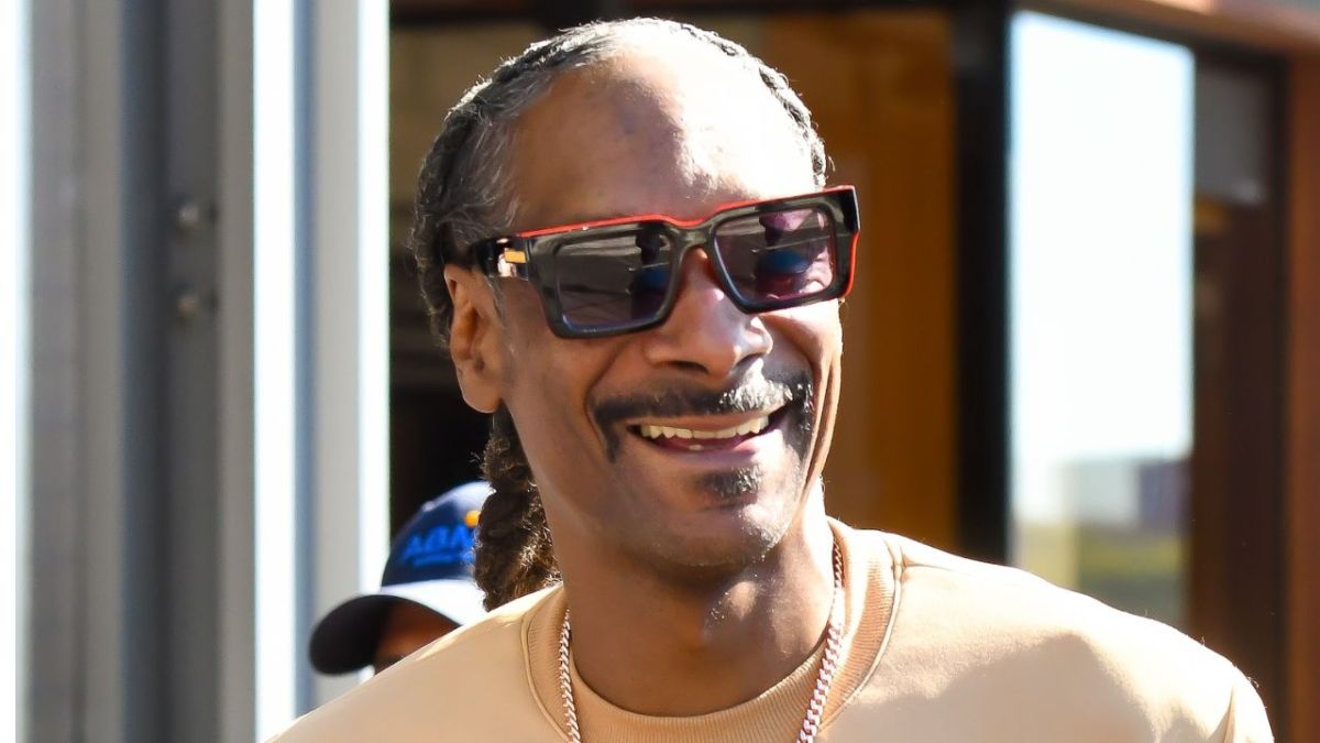 Snoop Dogg Responds To 500lb Rapper Dave Blunts Calling Him Out At Juice WRLD Show