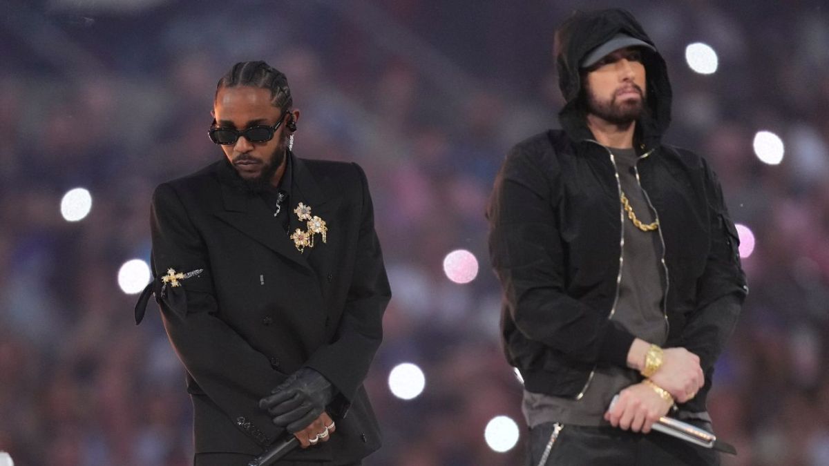 Kendrick Lamar Beaten By Eminem At American Music Awards